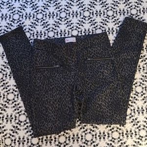 5/$25🌻 GIRLS SO Leopard Print Pants